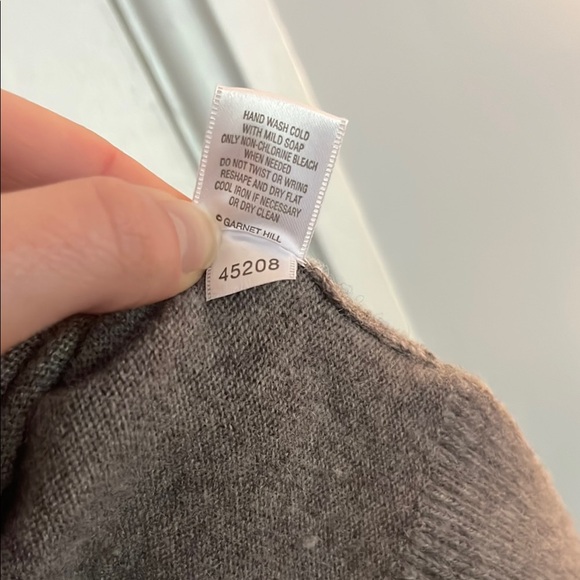 Cashmere Garnet Hill Women's Gray/Brown Sweater - Picture 7 of 9